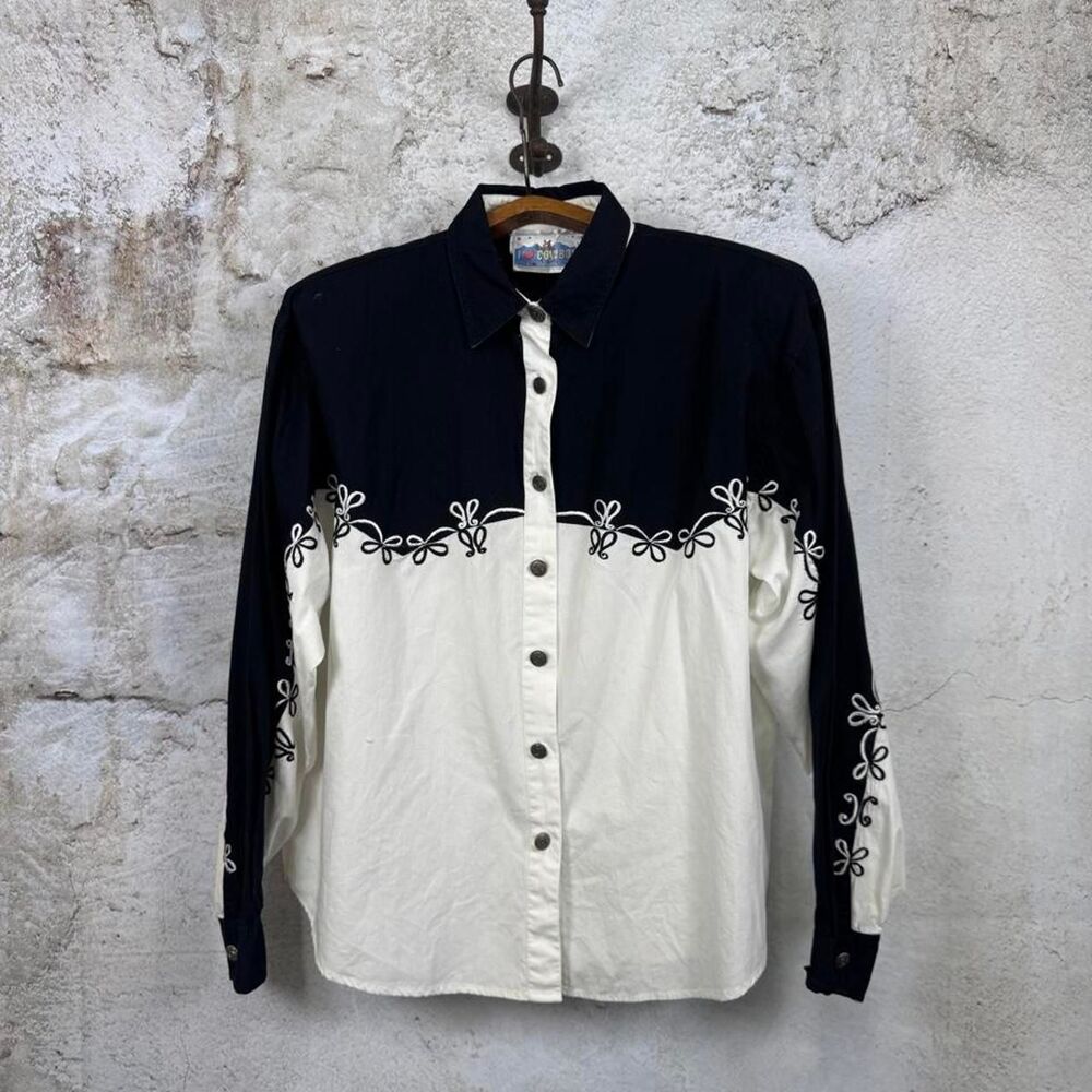 Women's White and Black Shirt